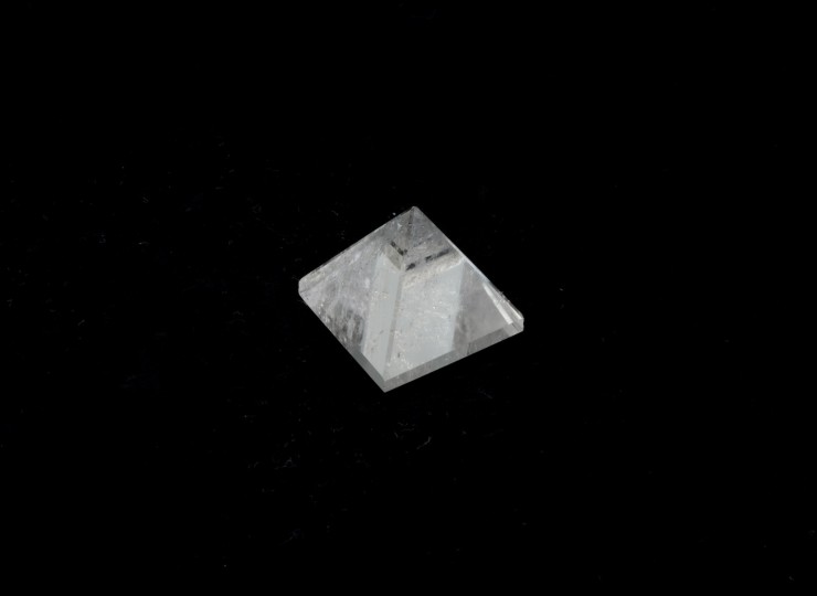 P001