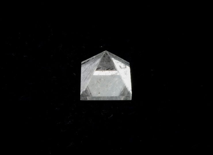 P001