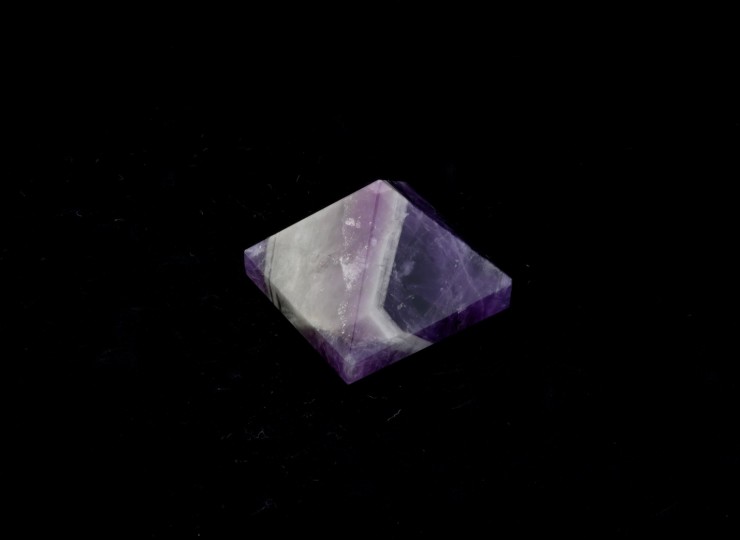 P003